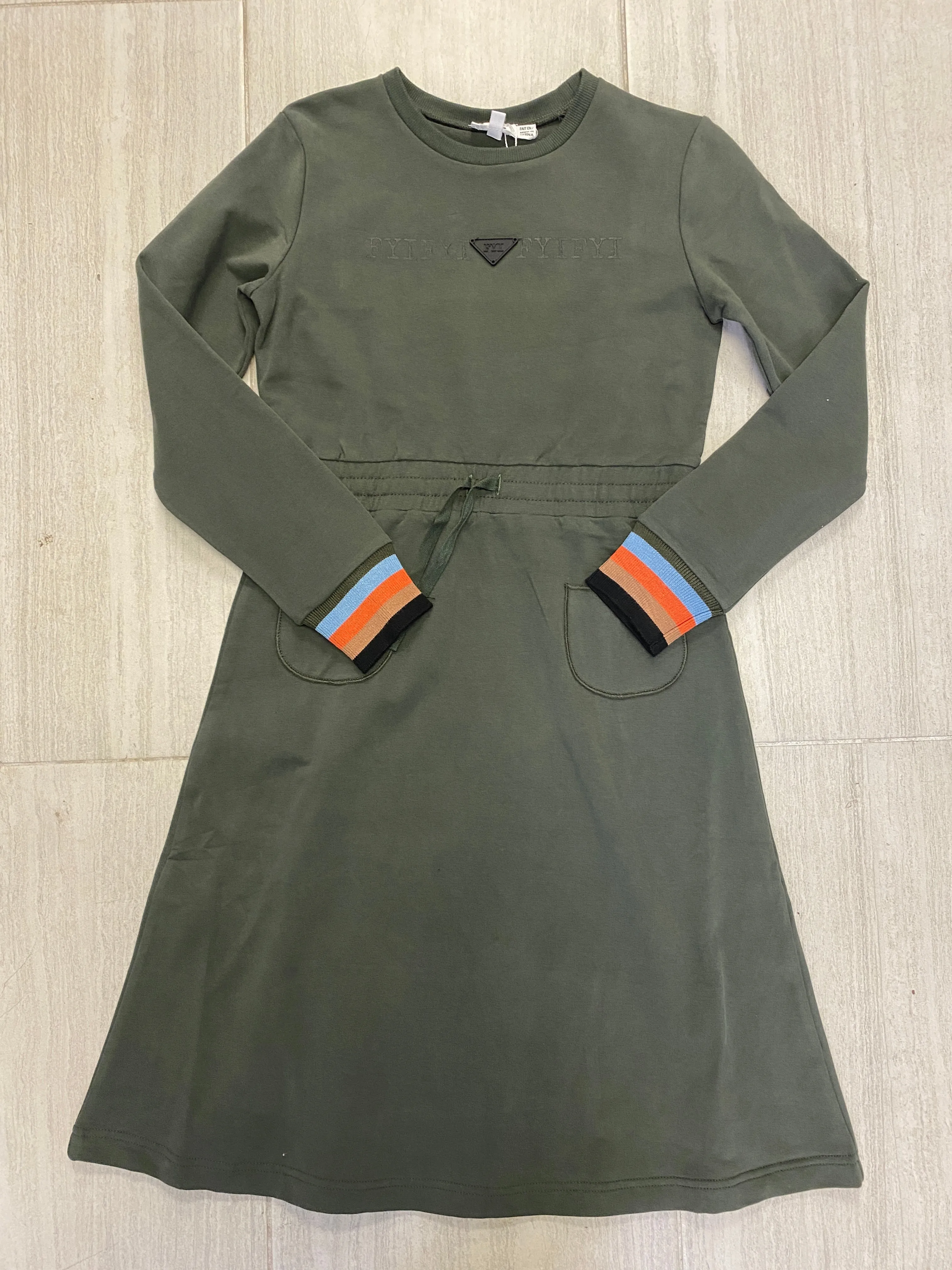 COLORED CUFF DRESS