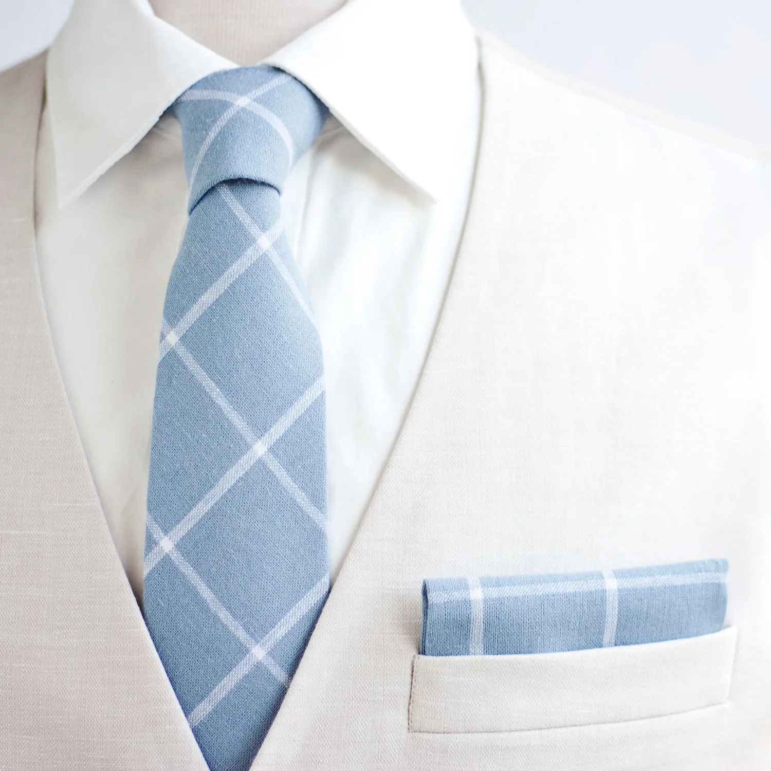 Men's Necktie / Chambray Linen Window Pane