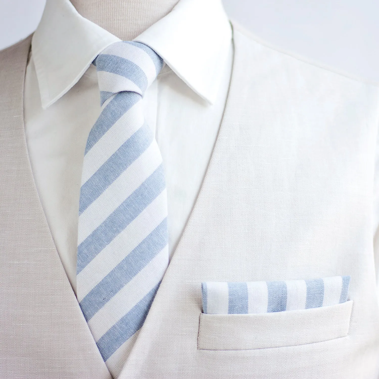 Men's Necktie / Wide Chambray Linen Stripe