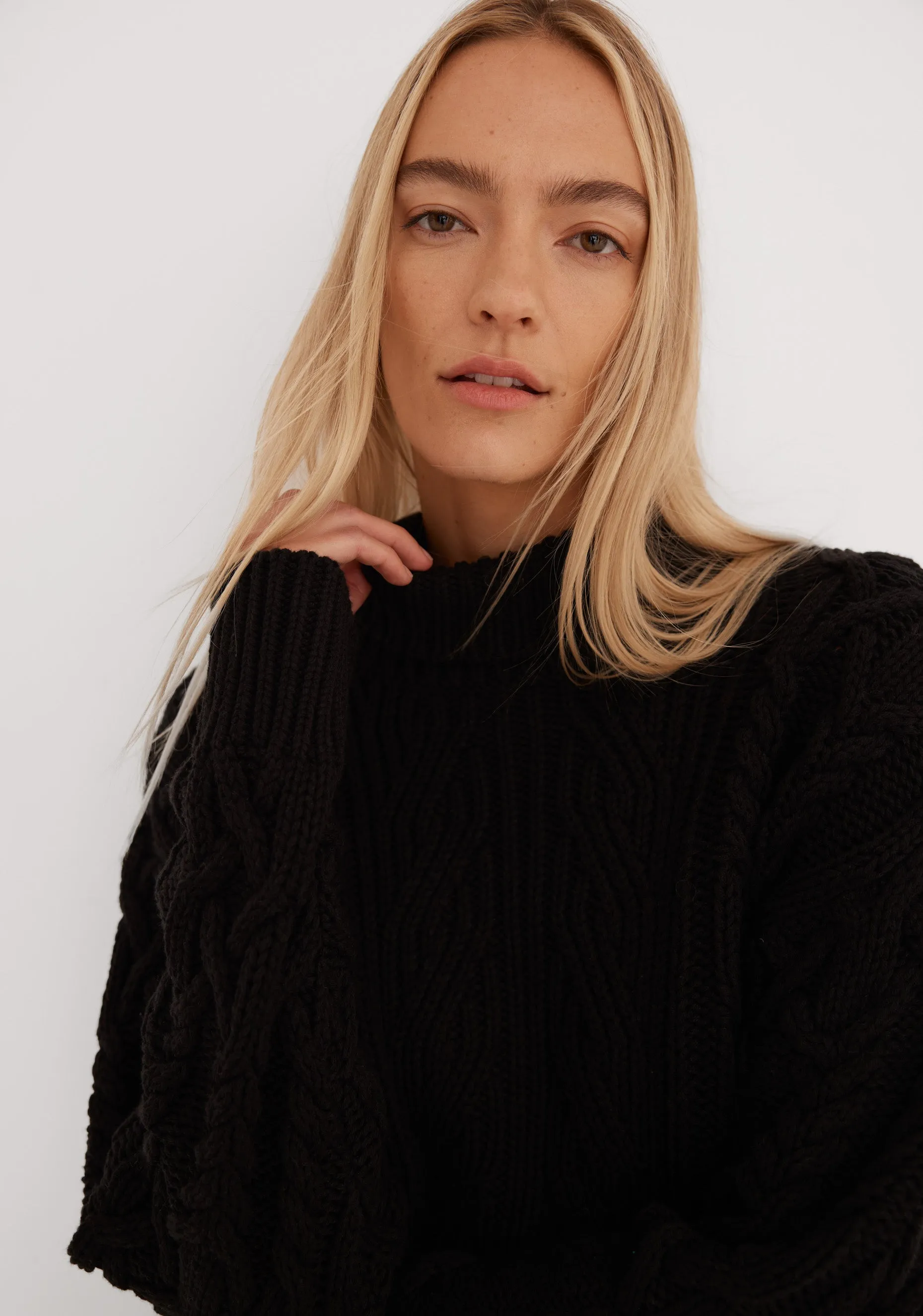 Oslo Pullover_Black