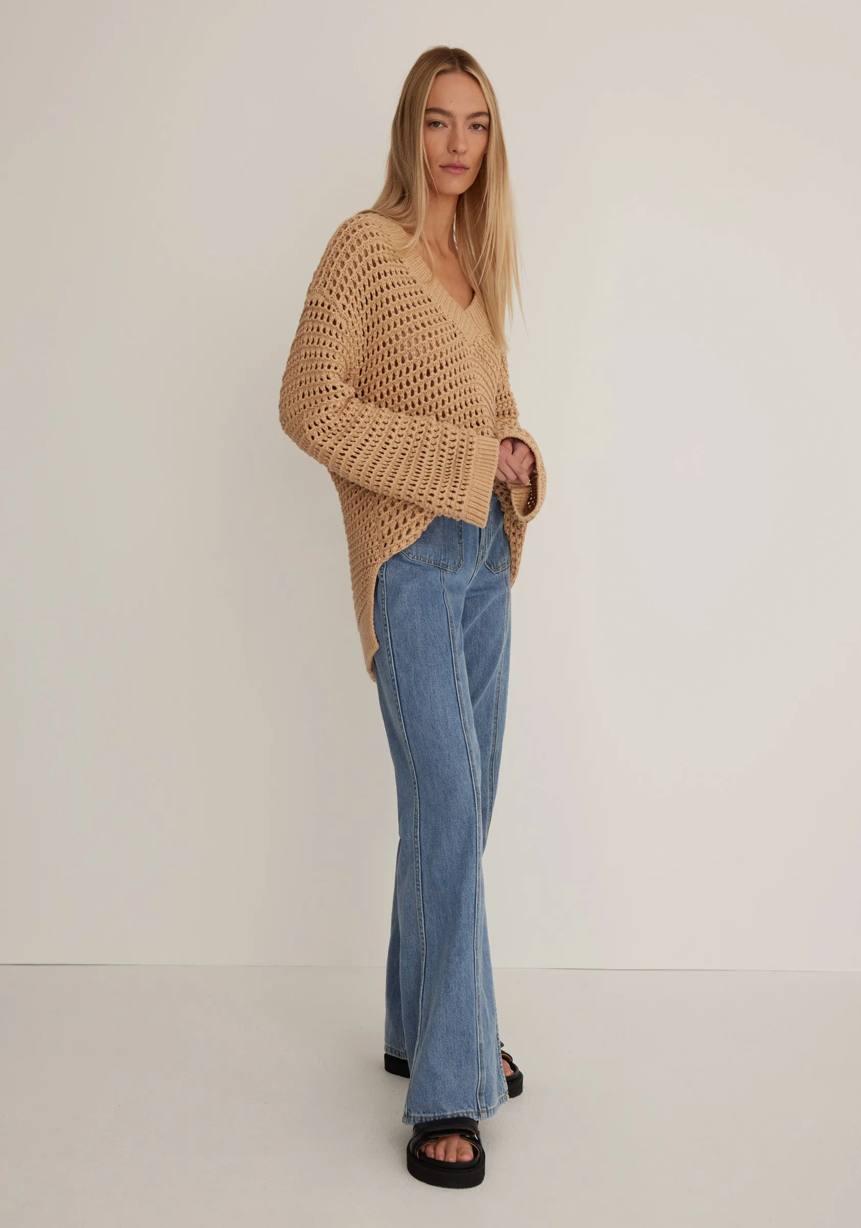 Tully V-Neck Pullover_Latte